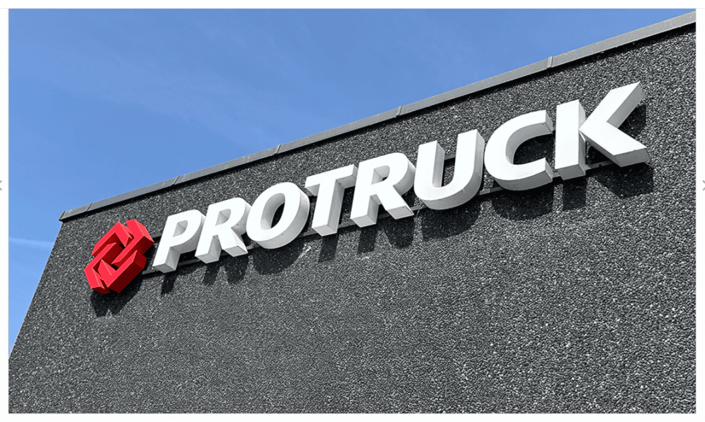 Facadebogstaver monteret på ProTrucks facade