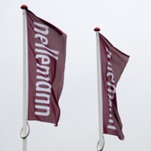 Flag 1,2×3 m i 160 g polyester – Slidstærkt flag med høj signalværdi